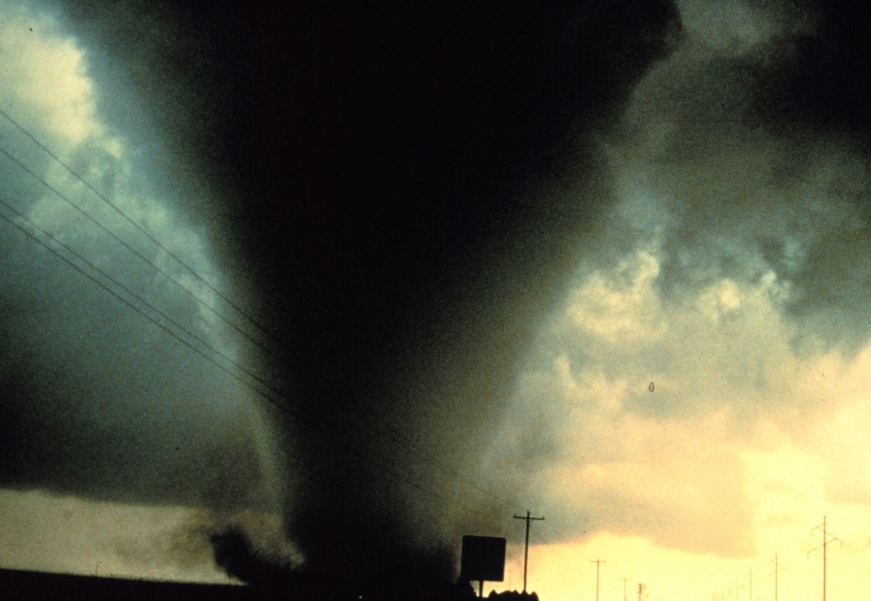 tornado112907