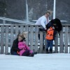 parents-struggle-to protect-children-by-powerful-windgusts-Narvik NO-29jan
